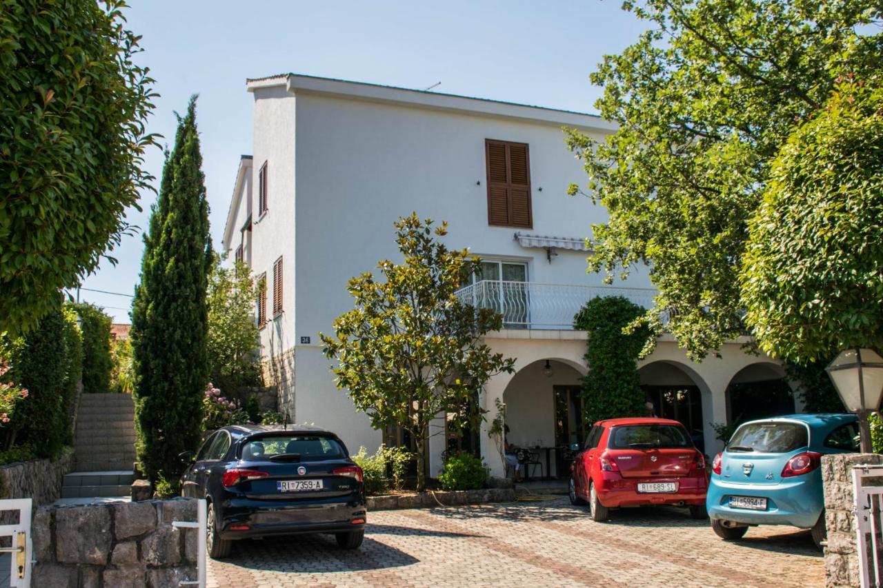 Apartments White & Green In Malinska Zewnętrze zdjęcie